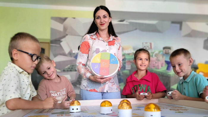 Финалистка конкурса «Учитель года Республики Беларусь – 2023» из Мозыря рассказала, почему важно, чтобы в детском саду дети  сами создавали поделки