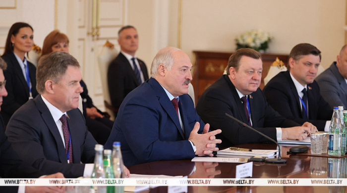 Александр  Лукашенко предложил Азербайджану содействие в послевоенном восстановлении территорий